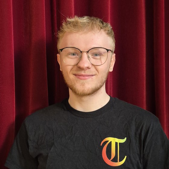 Callum Howell as Dean Hyde